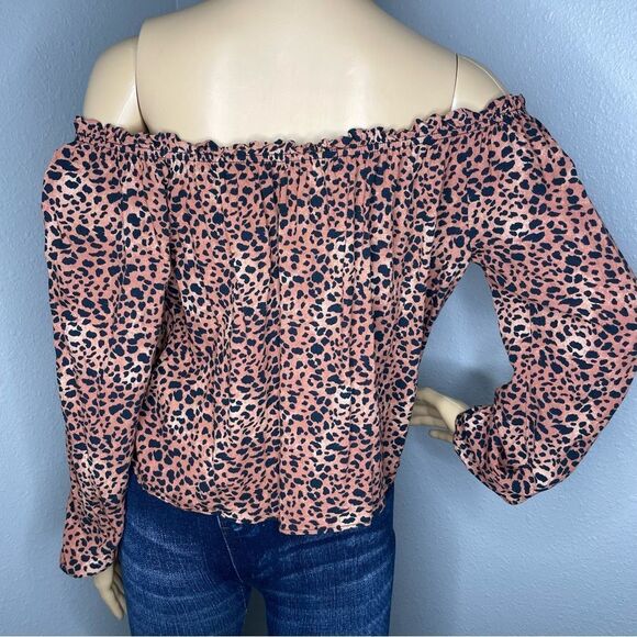 Rewind Leopard Off Shoulder Long Sleeve Button-down Blouse Top Tan Black Medium - Picture 6 of 12